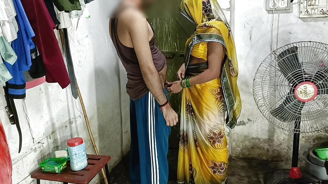 Bhabhi Berkongkek, Abang Ipar Apabila Suaminya Tiada Di Rumah, Kemudian Kakak Ipar Dilupakan Dalam Bilik Pada Waktu Malam Dan Abang Ipar Ke Zakar Chusa Ke Bhabhi Ne berdiri dan kemudian berdiri.