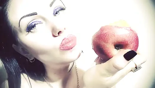 Сексуальные розовые губы и Juisy Apple