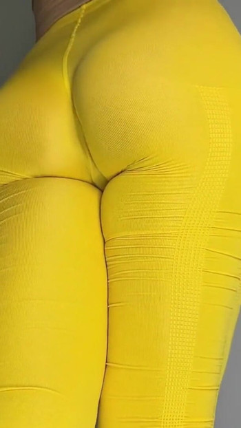 Spectacular moment from "Anal plug squirt in close-up - foot fetish!"