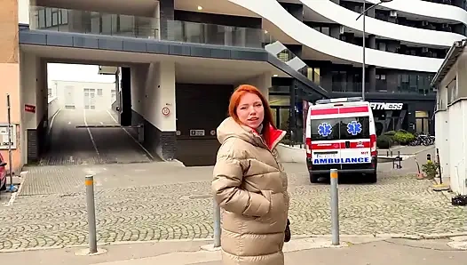 Bir kadın patron astını sikiyor!