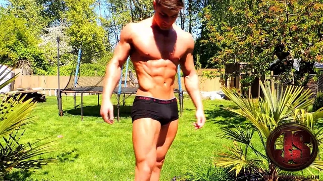 Jeff Seid Posing Day Before Emerald Cup
