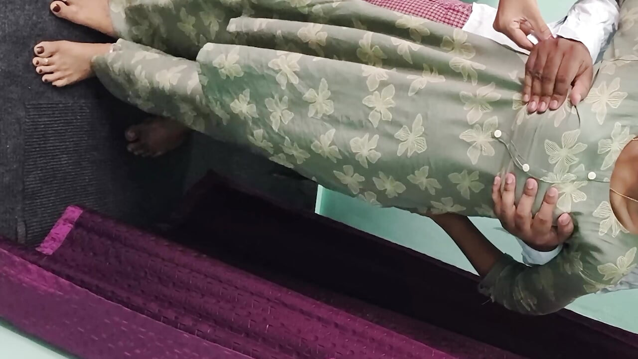JIJA FUCKS TIGHT PUSSY SAALI MMS SEX