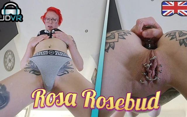 Rosa Rosebud Facesitting