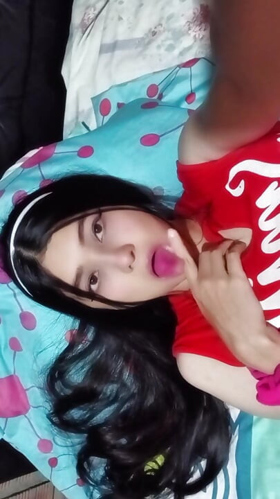 Yağlı götlü azgın amatör ateşli bir azdırmadan sonra amını siktiriyor