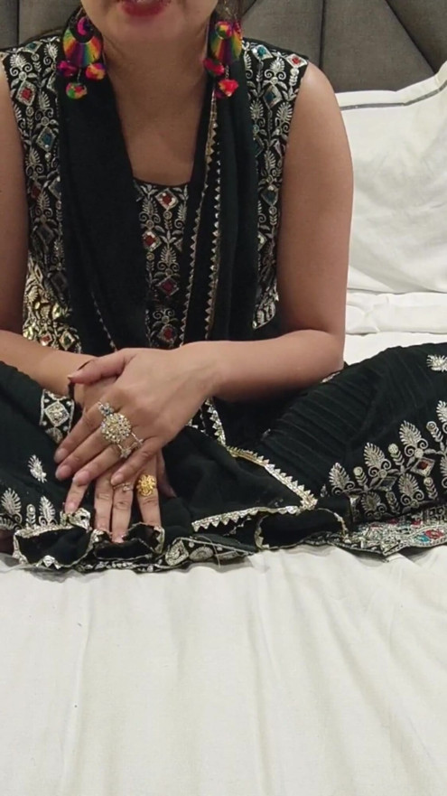 Chubby Big Ass Desi Bhabhi Maa Fucked by Harami Devar | Clip 1