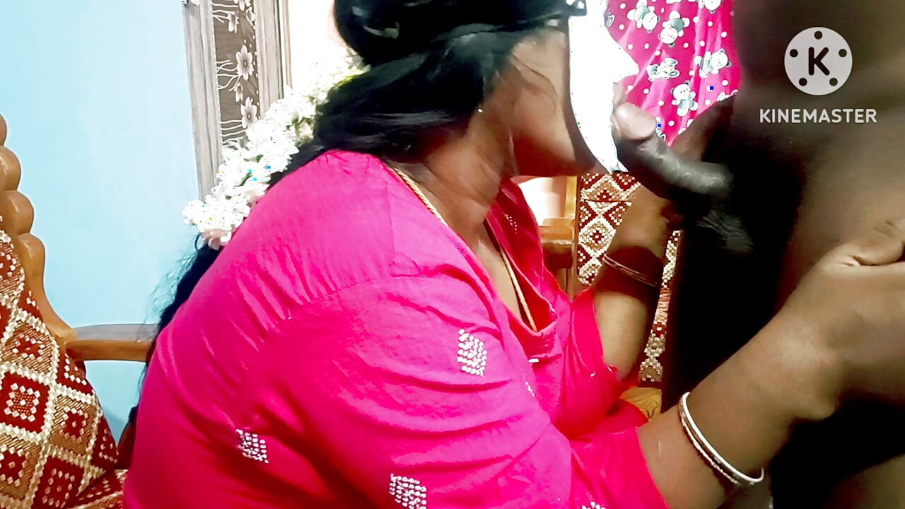 นักเรียนพร้อมสําหรับการเย็ดปากและกลืนน้ําเงี่ยนเพื่อรับเครื่องหมายการปฏิบัติจากครู - เสียงทมิฬตัวเต็มพร้อมเสียงคราง