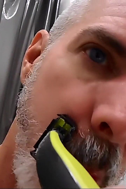 剃り方を教えて - ダディ・ジャイアント8