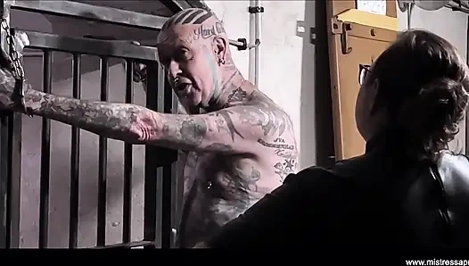 Dominatrix sahibe April - özel doğruluk önlemleri