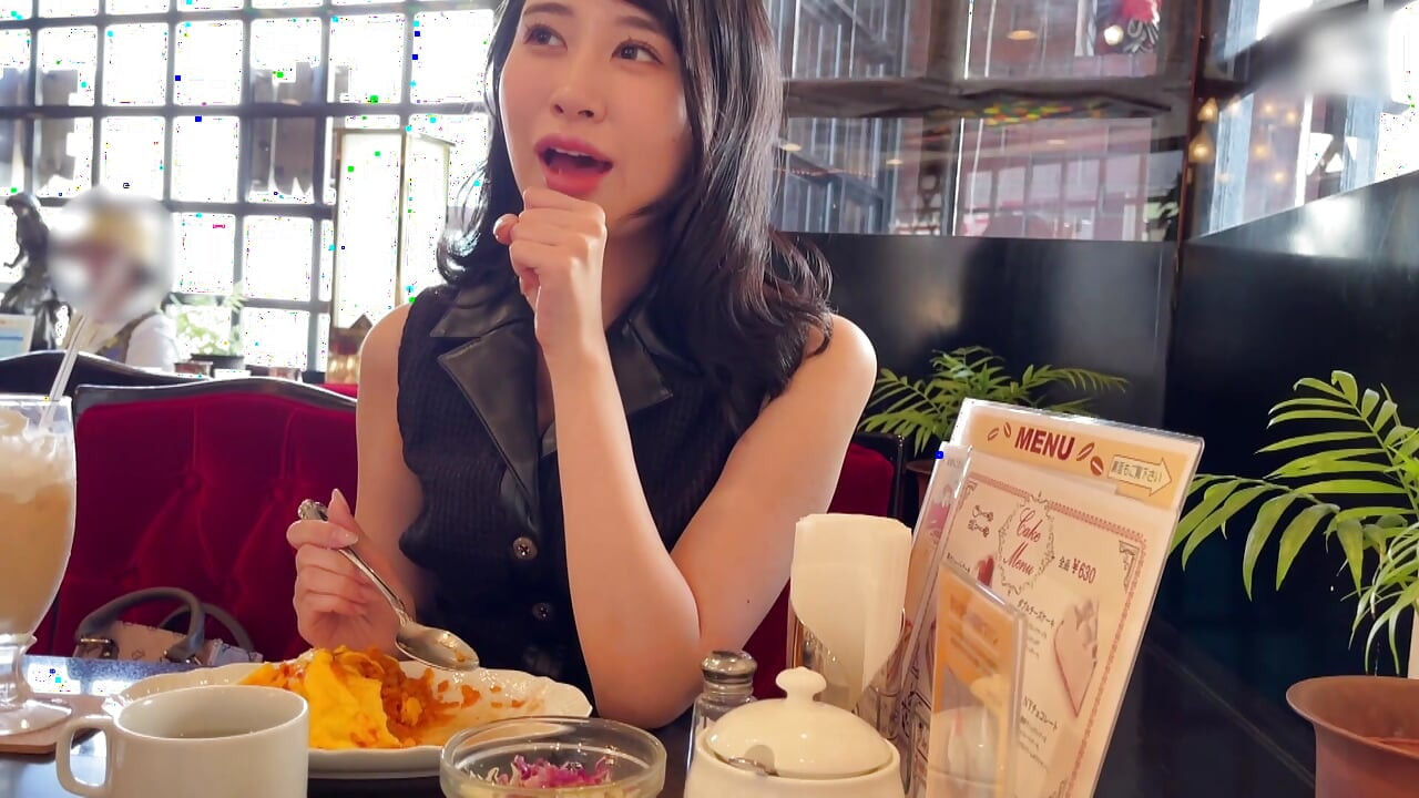 A118F06 A beautiful, innocent, and sensible office lady started a matching app while looking for a boyfriend! Despite her high communication skills, she gets excited and becomes a nymphomaniac despite embarrassment from her sly body touches!