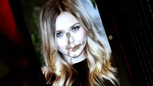 Elizabeth Olsen penghormatan pancut