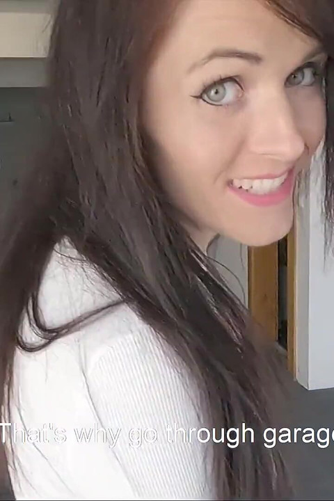 Slutty brunette.