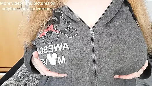 Curly_Dreams наденьте нейлон и подрочи свой член - Такая возбужденная, большие сиськи