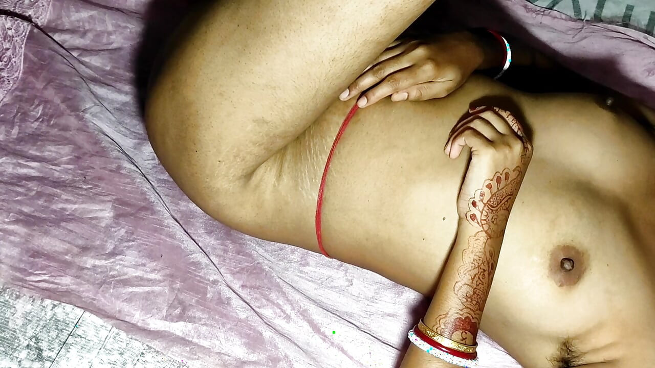 Awek yang baru berkahwin bercinta dan dikongkek oleh kolej desi India desi video buatan sendirinya