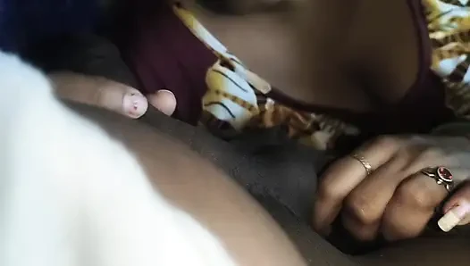 Water came out of the hand of brother-in-law's penis, desi sexy video, sexy video, sex video.