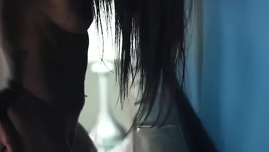 Lezbiyen genç kız zenci arkadaşlarının amının tadını çıkarıyor