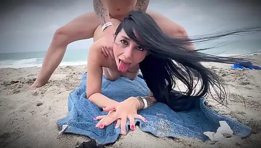 Pov deep throat on the beach with my stepsister on vacation