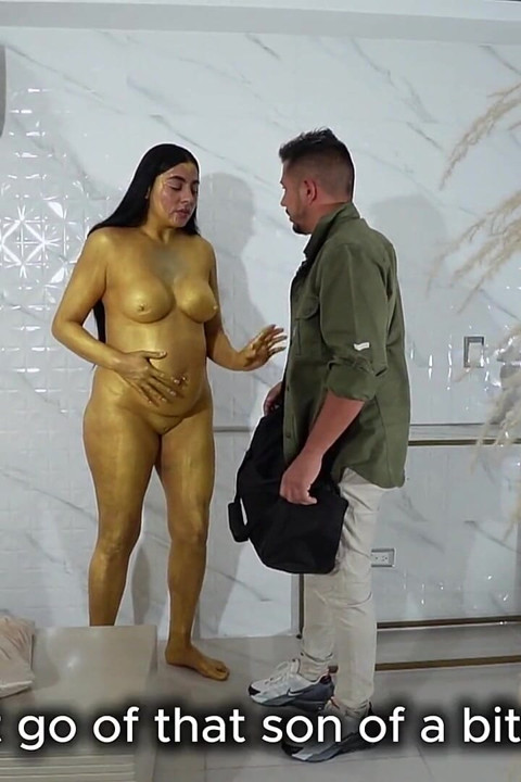 Muzej He1st završava vrućim jebanjem sa zlatnim statuama