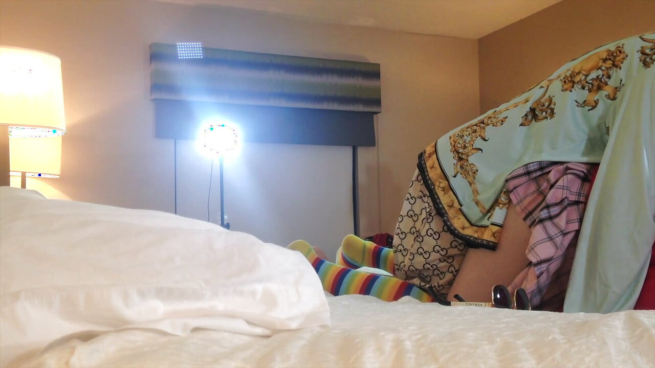 Rapper Clapping Tgirl Cheeks