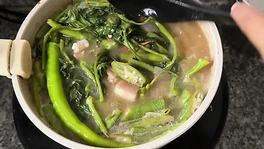 En iyi Filipinli konfor yemeğinizi pişiriyor... Tadına bakmak mı?