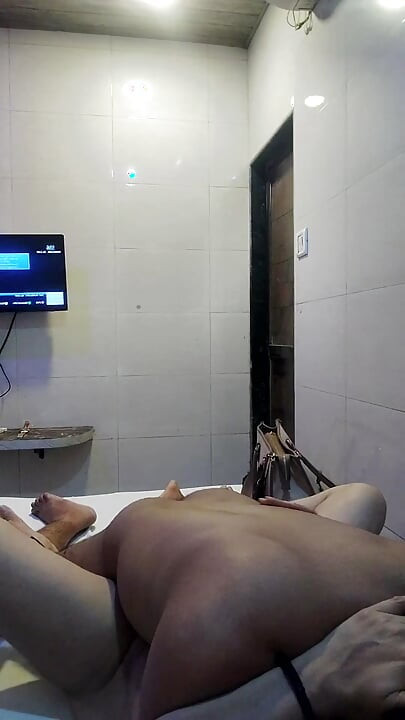 I eat my girlfriend big Ass and I fucked her very hard