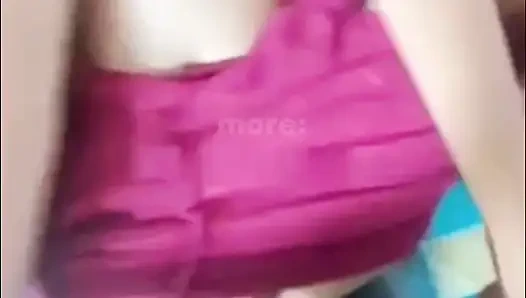 Saudari tiri merayuku dengan memek mulus nya