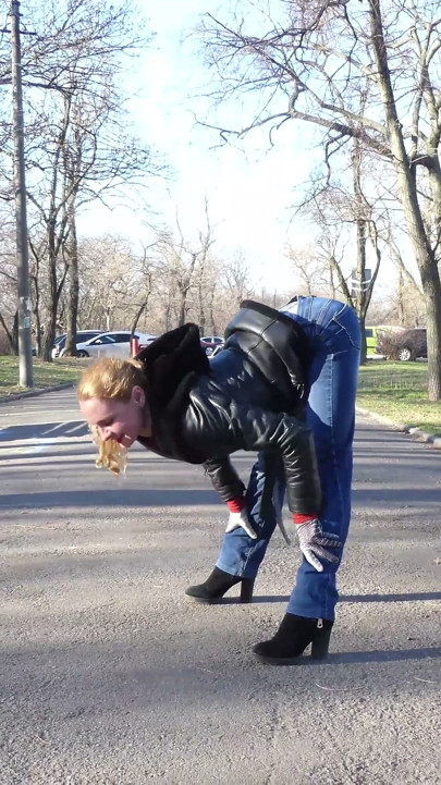 Contortion outdoor