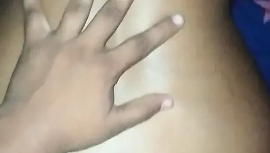 Khusbu bhabi kocasının arkadaşı tarafından sikiliyor