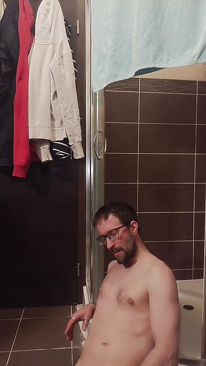 Jerking off a Cock in the Shower
