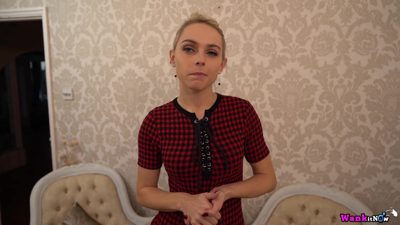 Chloe Toy - eski sevgilimi sikiyorum