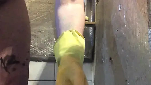 Naked deep cleaning, tea spilling preparation