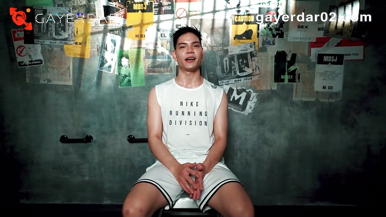 Gif-014 Straight Basketball Player / Thick Cock Sucked Dry