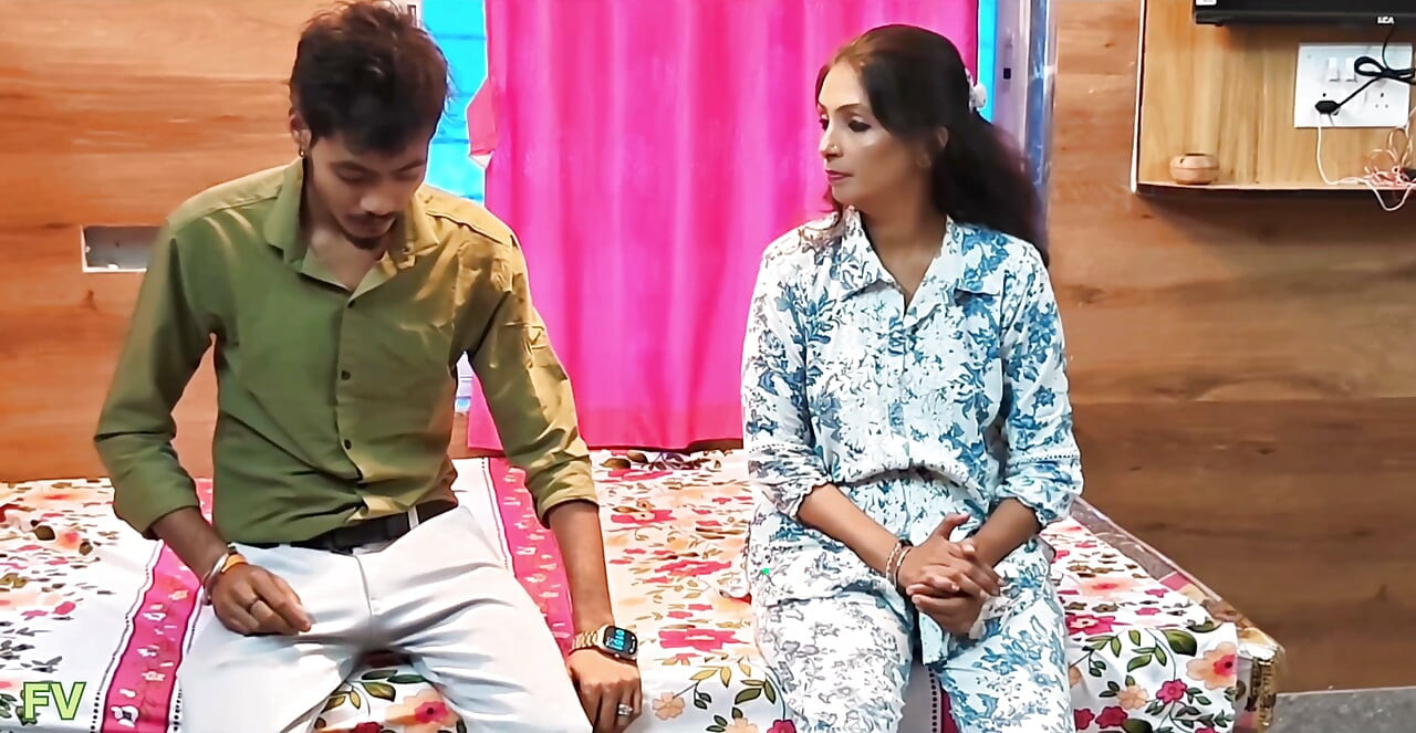 Desi patni ne apne pati ko dhokha diya aur uske poorv premi dvara jordaar chudaee ki gee (hindi diyo)