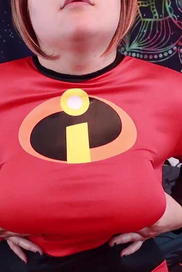 Elastigirl tulee raskaaksi