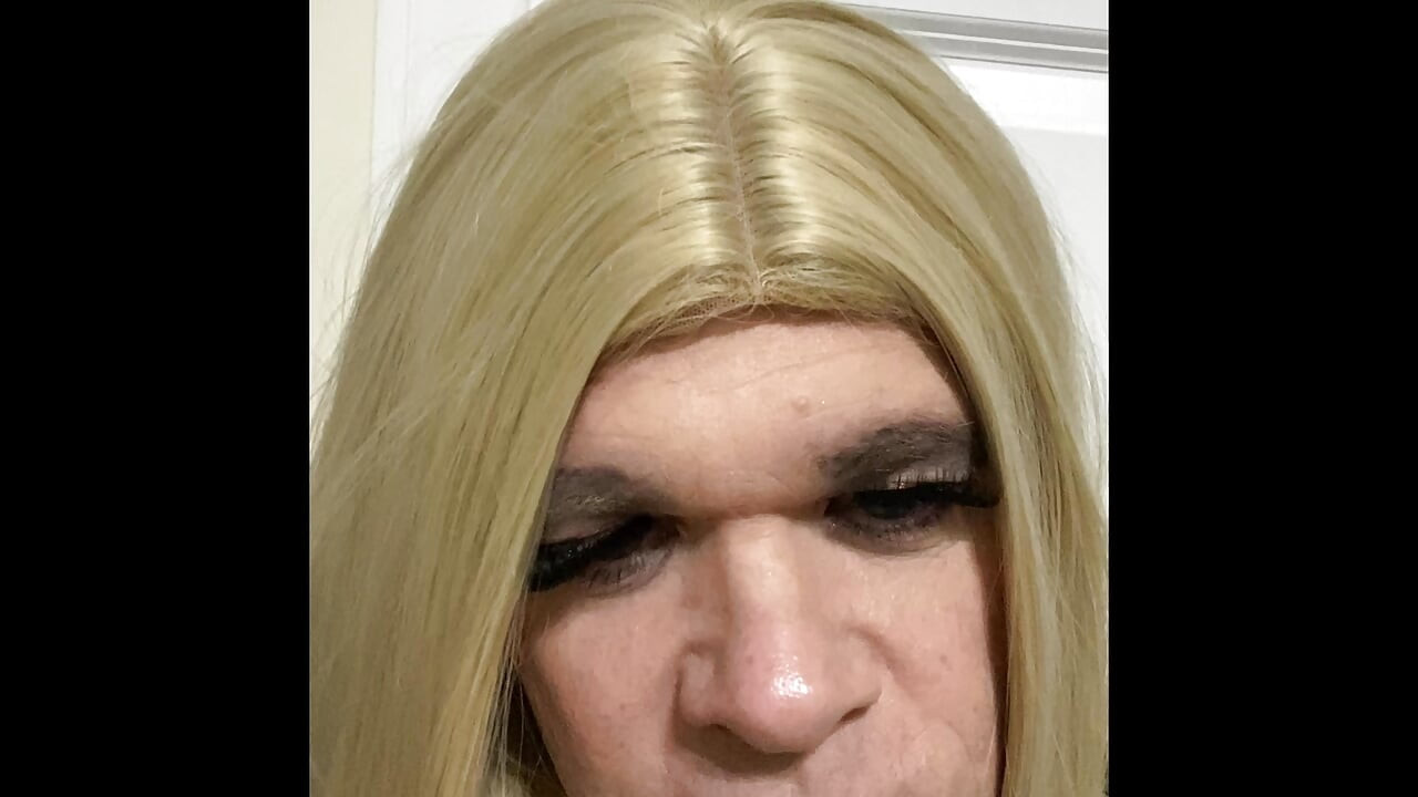 Crossdresser talking to Step Daddy ans a CD trying to really get them to come over and play, make our, Suck cock, lick asshole