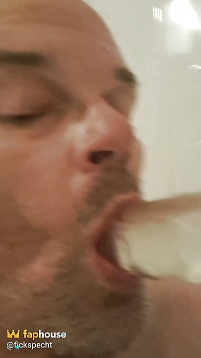 Sucking Performance of a Slut