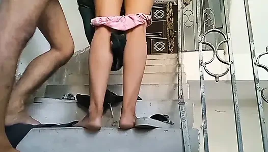 The Mechanic Fucked the Owner's Stepdaughter in the Bathroom