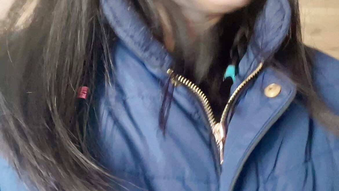 Hana Wechsel Von Nake Sexy, Um Hässliches Dess Zu Tragen