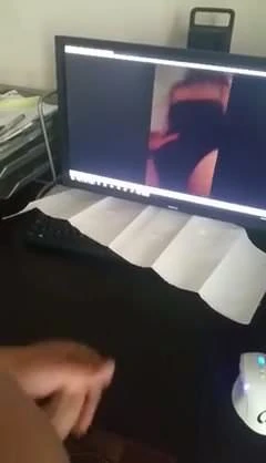 Guy cumtribute My wifes sent pics and vids