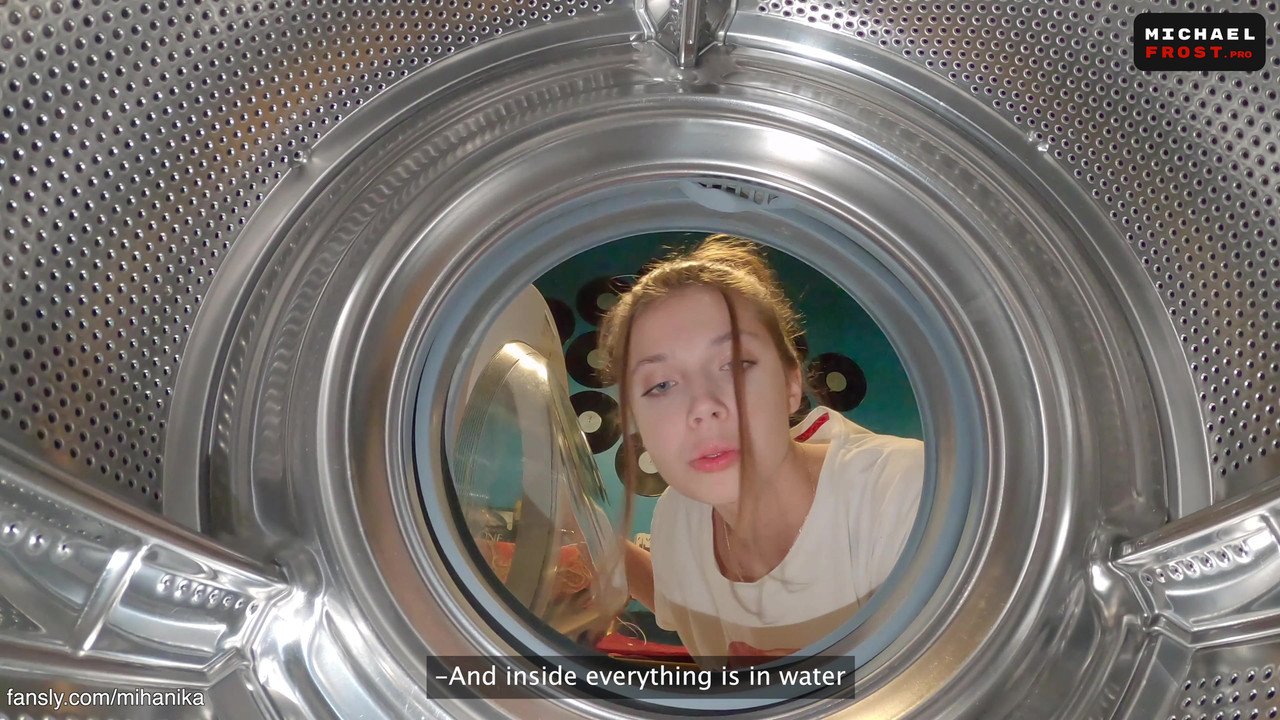 帮帮我，继兄！我被困住了！