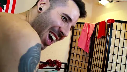 Schönes teen macht ihr erstes porno-casting