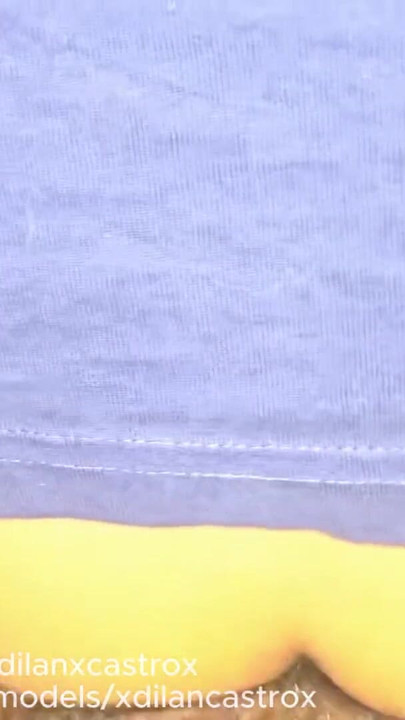 CRUISING PUBBLICO ETERO SCOPA TWINK GAY SENZA SELLO E VIENE DENTRO | Clip 1