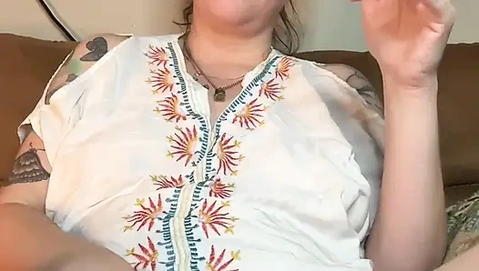 Smoking Fetish MILF Masturbation