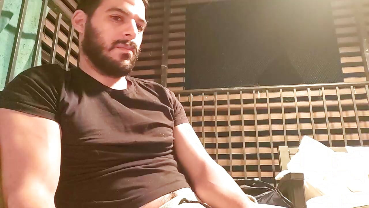 Watch me on cam just cum to tease you