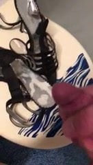 Cum in black heels