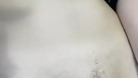 Играю с моим вибратором в тире