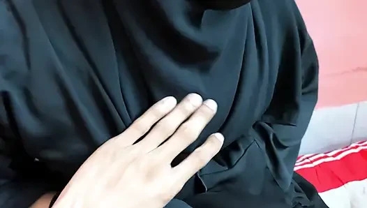 Sexy girl is come to my house for hard fucking