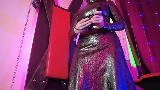 Dominatrix Eva Lateks Femdom BDSM Mistress Fetiş Elbise Yüksek Topuklu Topuklu Büyük Popos MILF Sıcak Kauçuk