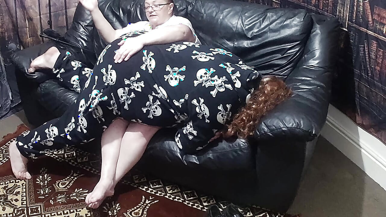 Part1 :- Domina Satana and Josephine feet worship