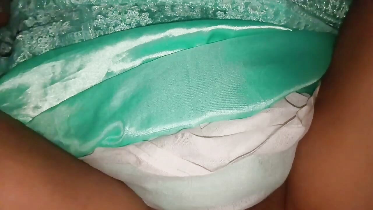 Indian Desi Village 18+ Teen Girl Fucked Hard by Her Lover