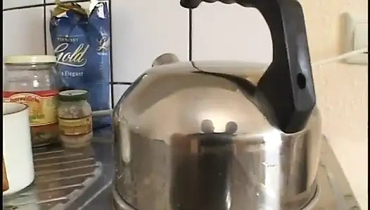 Ateşli kız oğluyla oyuncu olmayı seviyor